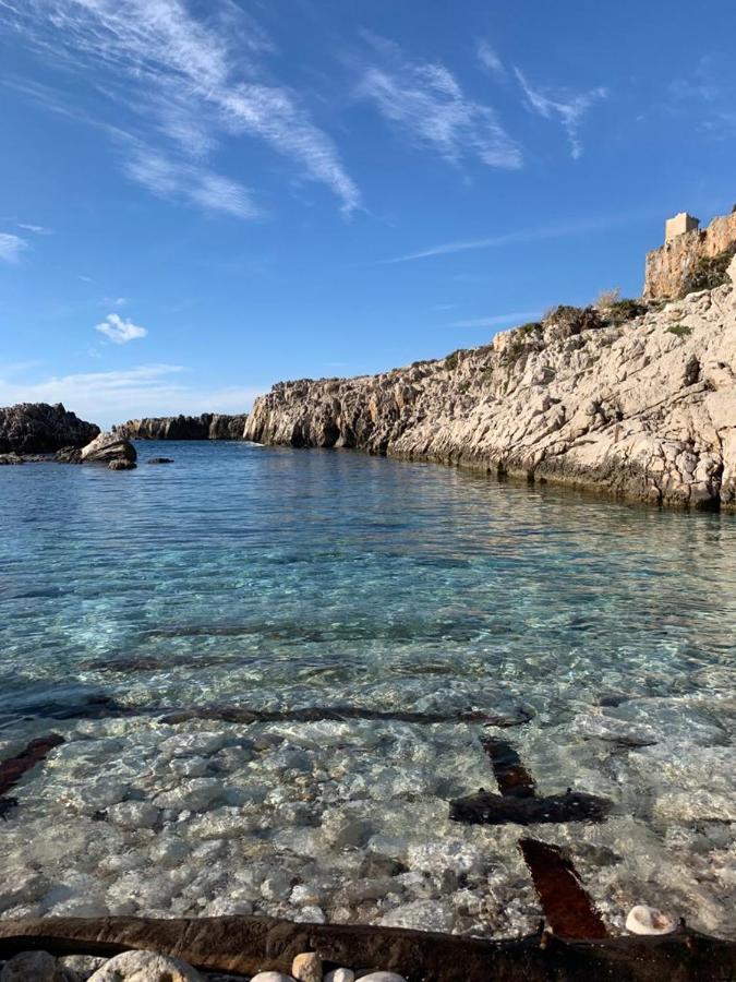 Casa Vacanza Tra Cielo E Mare กุสโตนาชี ภายนอก รูปภาพ