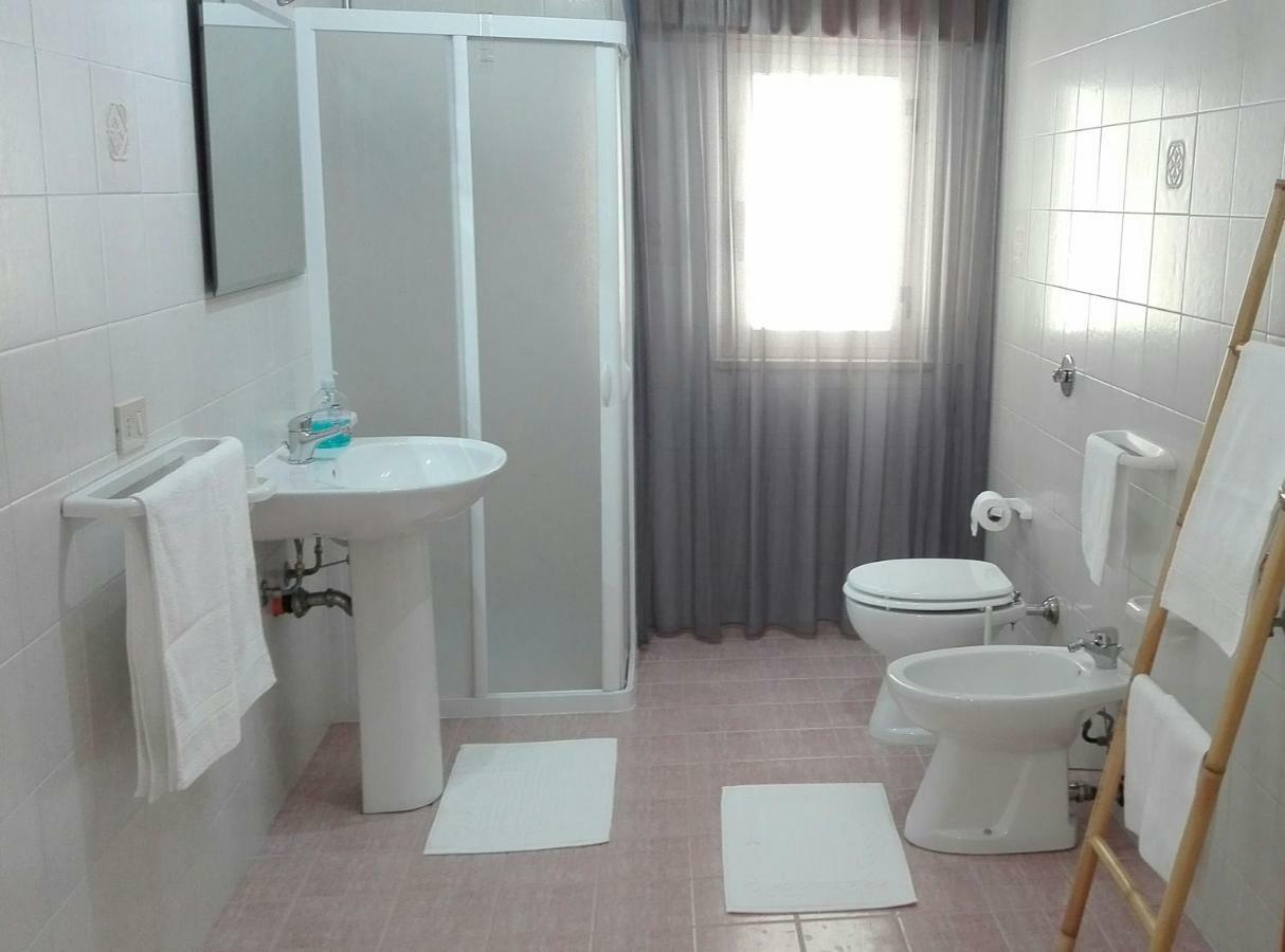 Casa Vacanza Tra Cielo E Mare กุสโตนาชี ภายนอก รูปภาพ