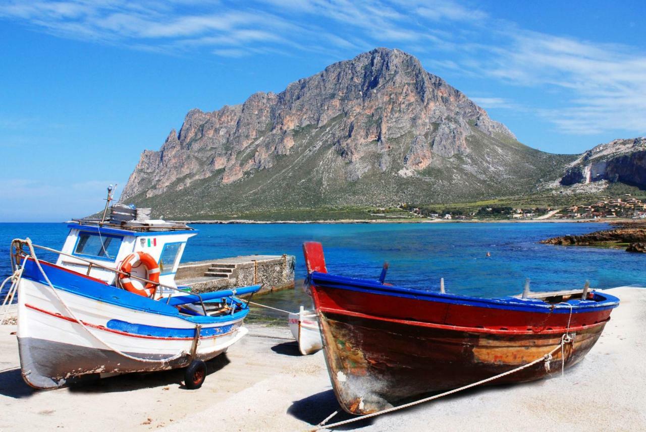 Casa Vacanza Tra Cielo E Mare กุสโตนาชี ภายนอก รูปภาพ