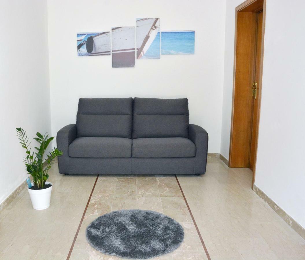 Casa Vacanza Tra Cielo E Mare กุสโตนาชี ภายนอก รูปภาพ